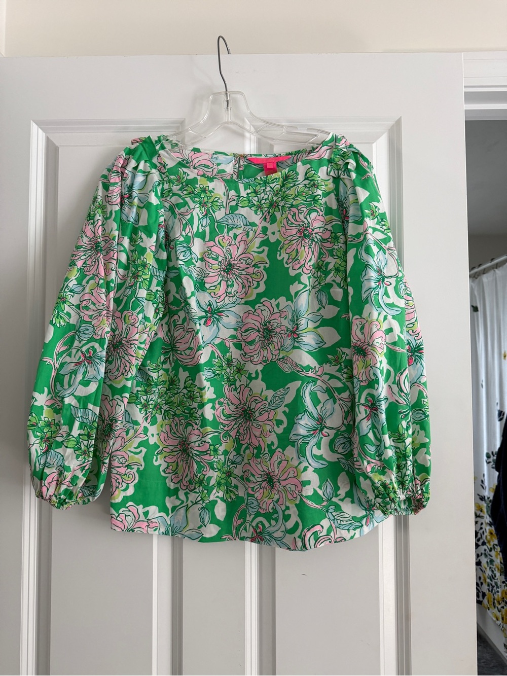 Lilly Pulitzer Green Floral Balloon-Sleeve Top with Pink Accents
